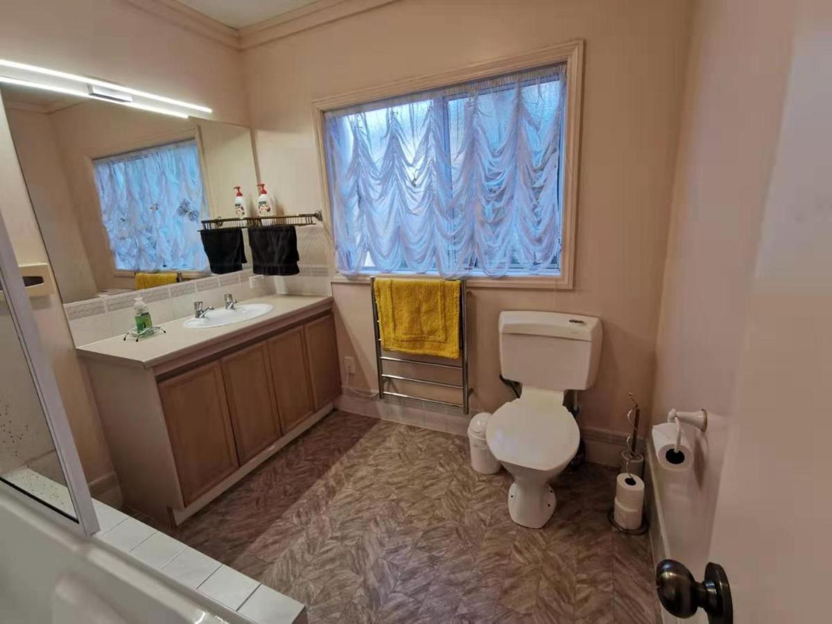 Large Private Room In Modern Stylish House Dunedin Buitenkant foto