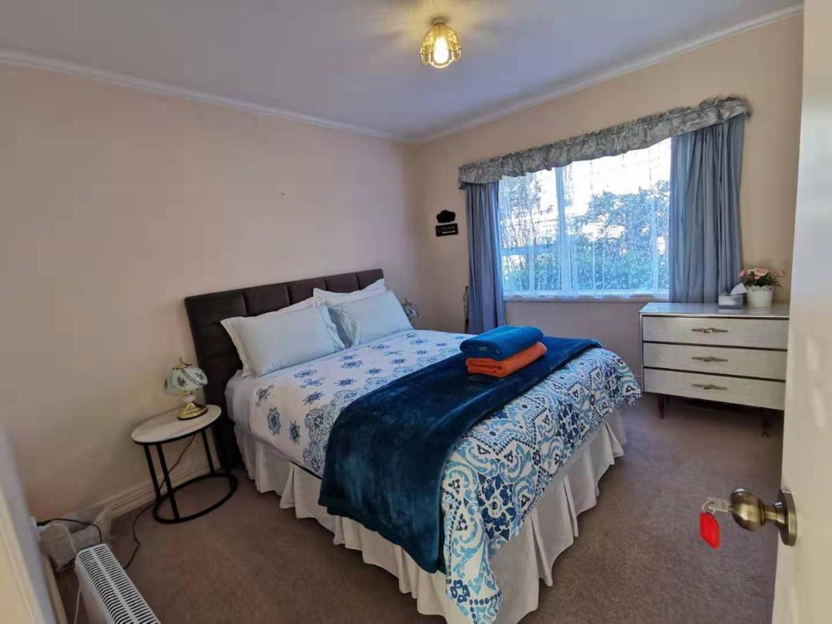 Large Private Room In Modern Stylish House Dunedin Buitenkant foto
